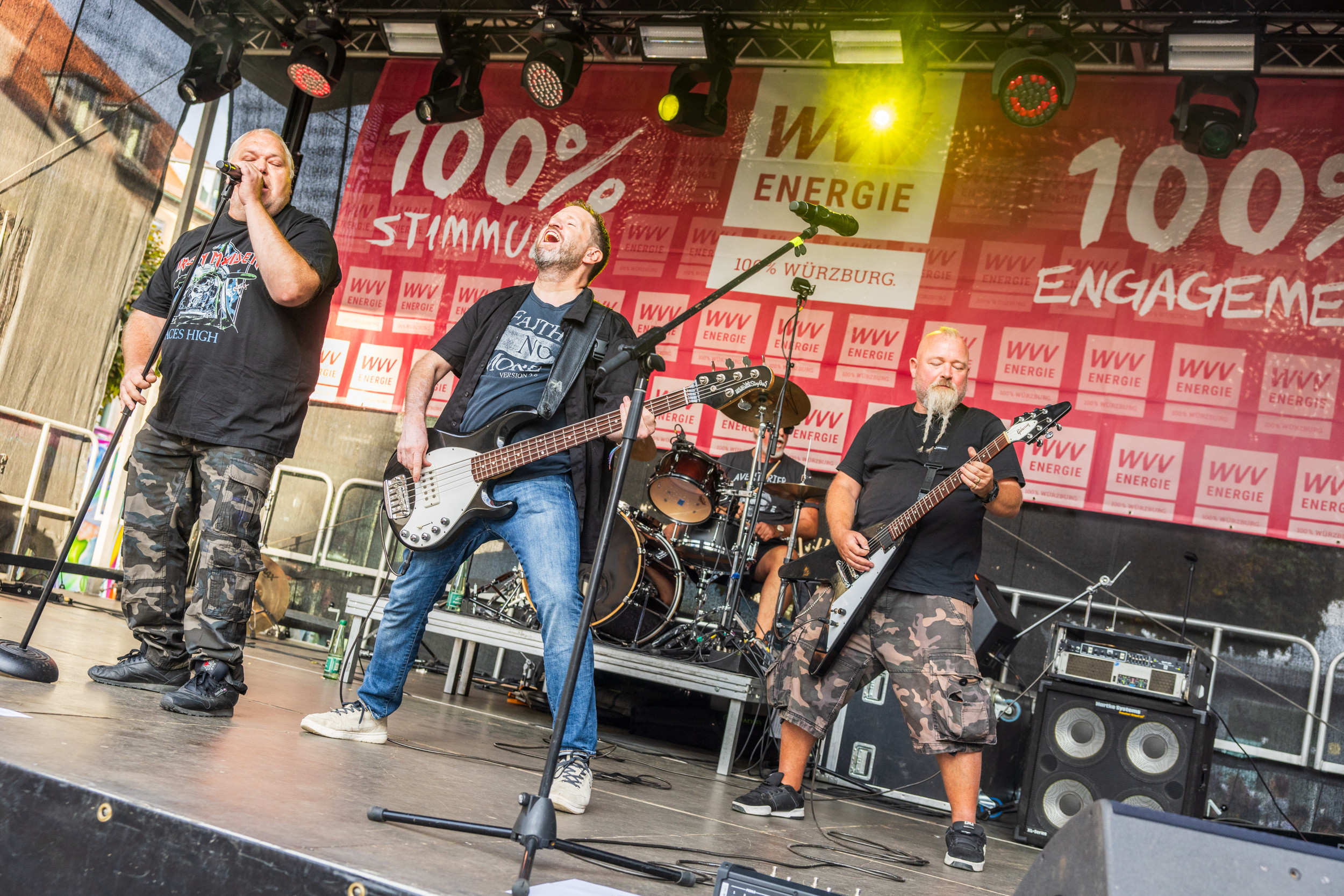 Rockband live auf der Bhne beim WVW Energie Festival in Wrzburg am 18.09.2026